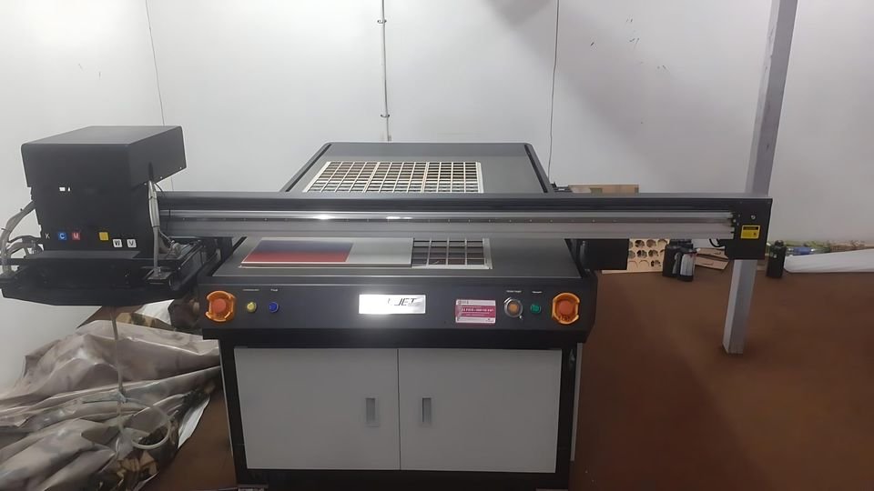 UV flatbed printer for surface printing